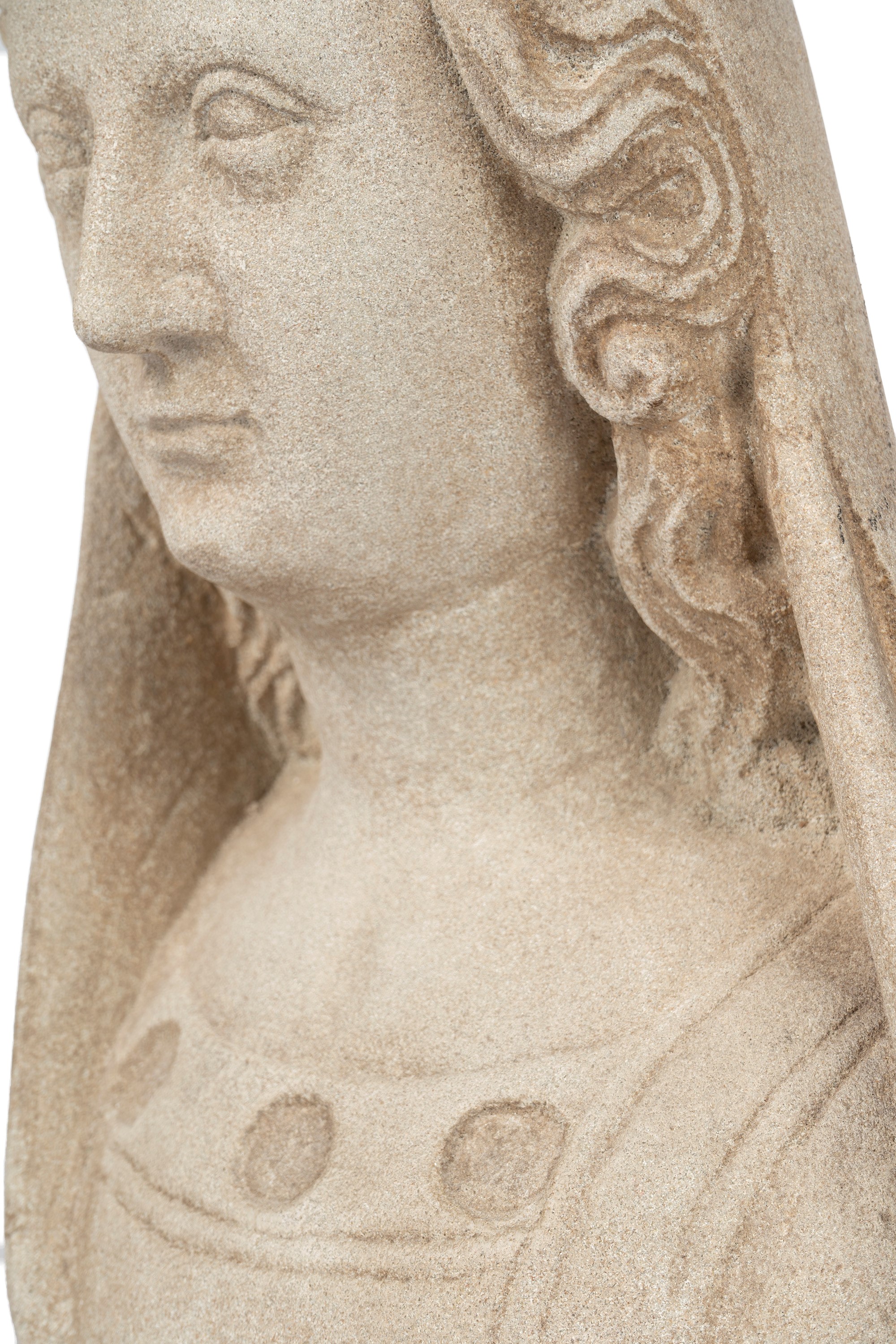 Scuola Francese - Scultura in Pietra Arenaria Raffigurante Busto di Madonna Incoronata