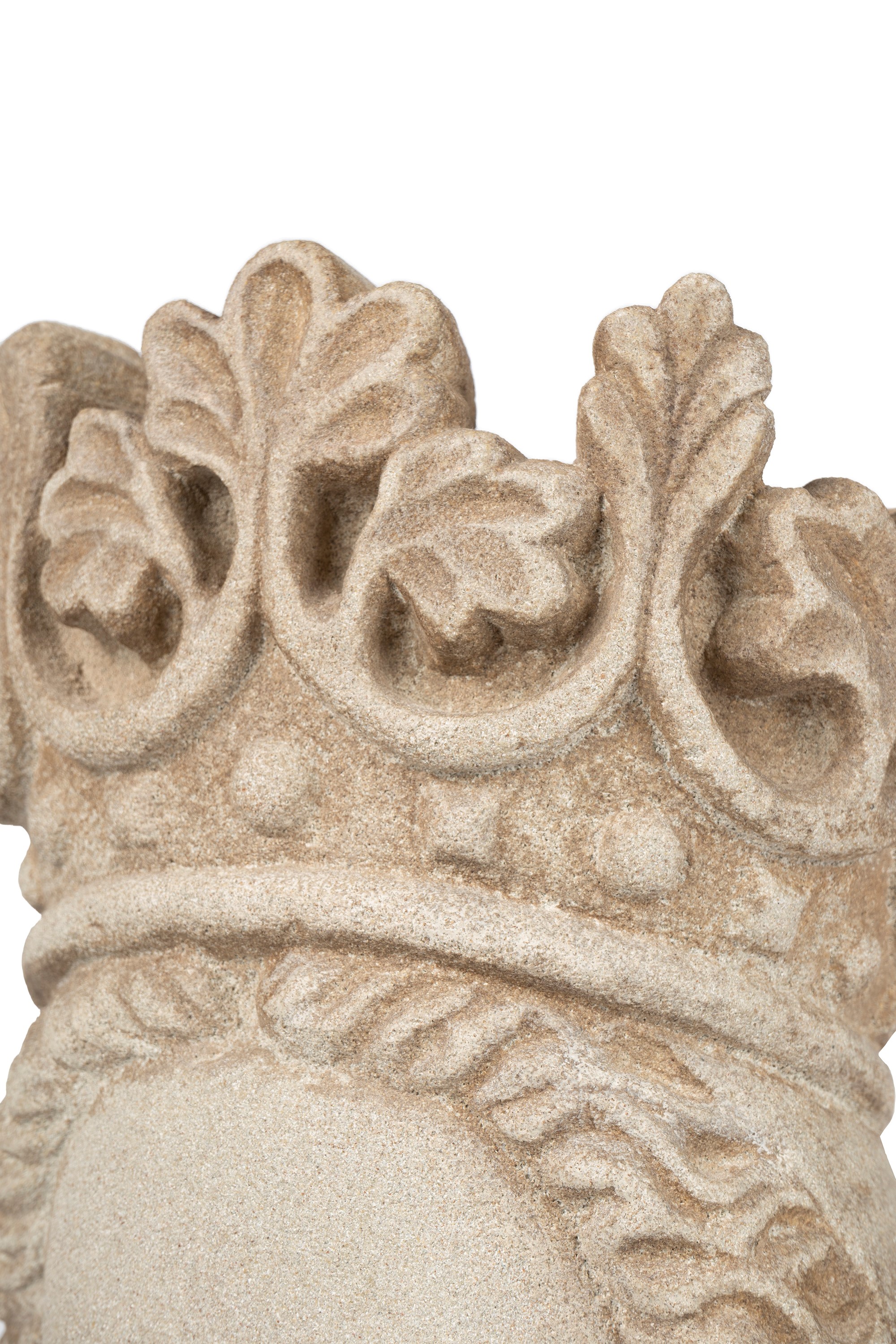 Scultura in pietra arenaria raffigurante busto di Madonna incoronata