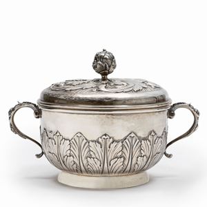 A silver tureen, late 18th Century, Paul Storr, defects