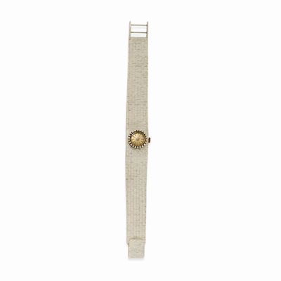 Orologio in oro bianco 18k con quadrante chiaro e lunetta in diamanti