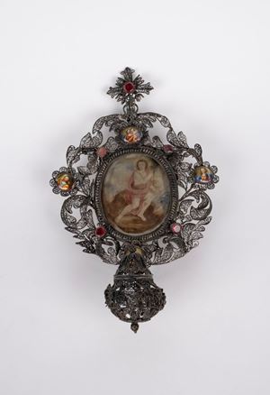 Silver filigree frame. XVIII century