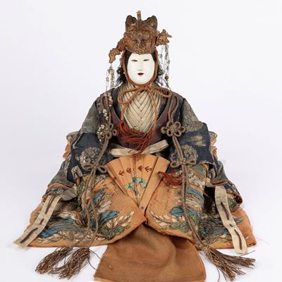 Giappone, Bambola intagliata in legno raffigurante l'Imperatrice, periodo Meiji (1868-1912), h cm...