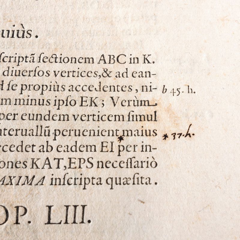 Vincenzo Viviani - De maximis et minimis geometrica diuinatio in quintum conicorum Apollonii Perg...