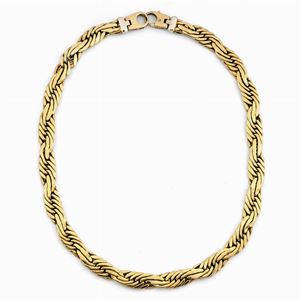 A 18K yellow gold chain