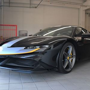 2021 Ferrari SF90 Stradale Assetto Fiorano (Ferrari) - 