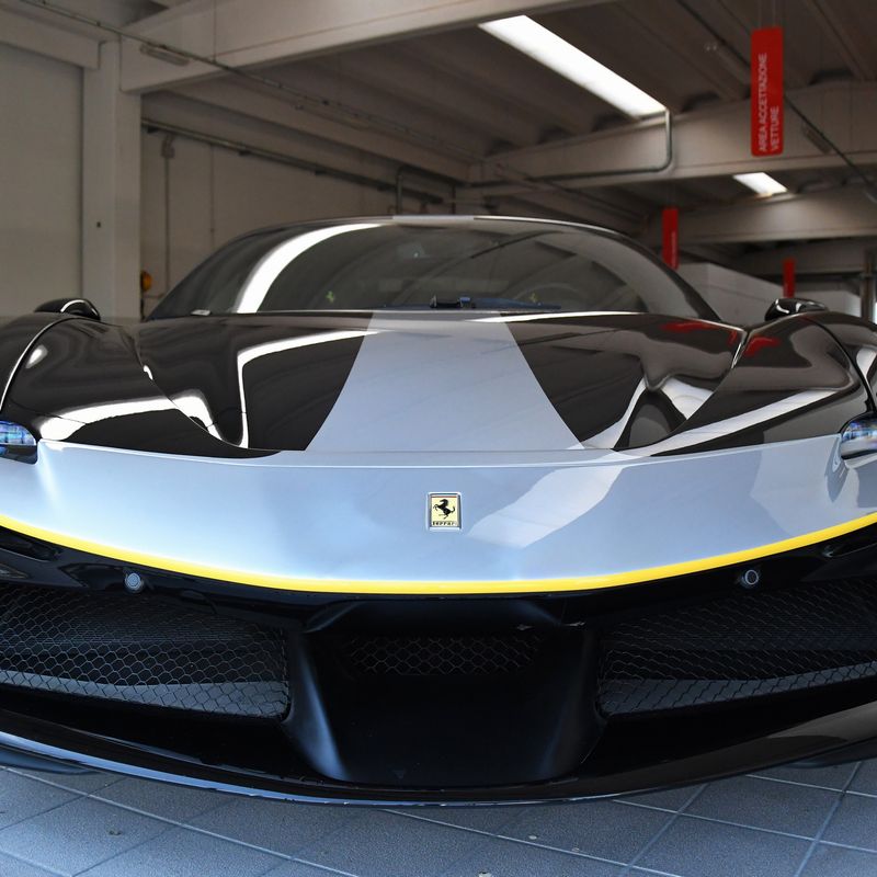 SF90 Stradale Assetto Fiorano (Ferrari)