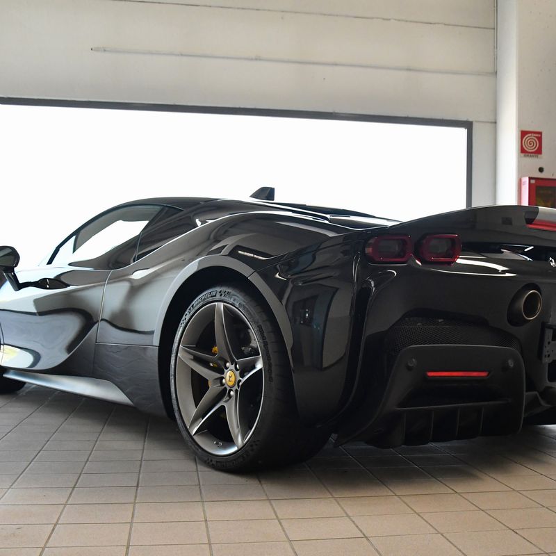 SF90 Stradale Assetto Fiorano (Ferrari)