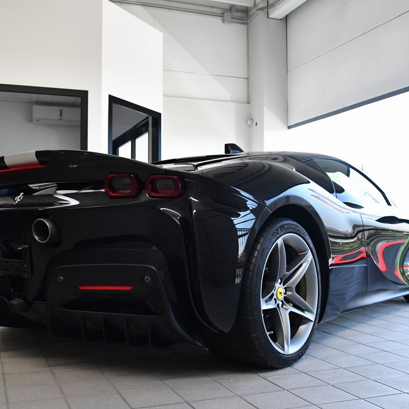 SF90 Stradale Assetto Fiorano (Ferrari)