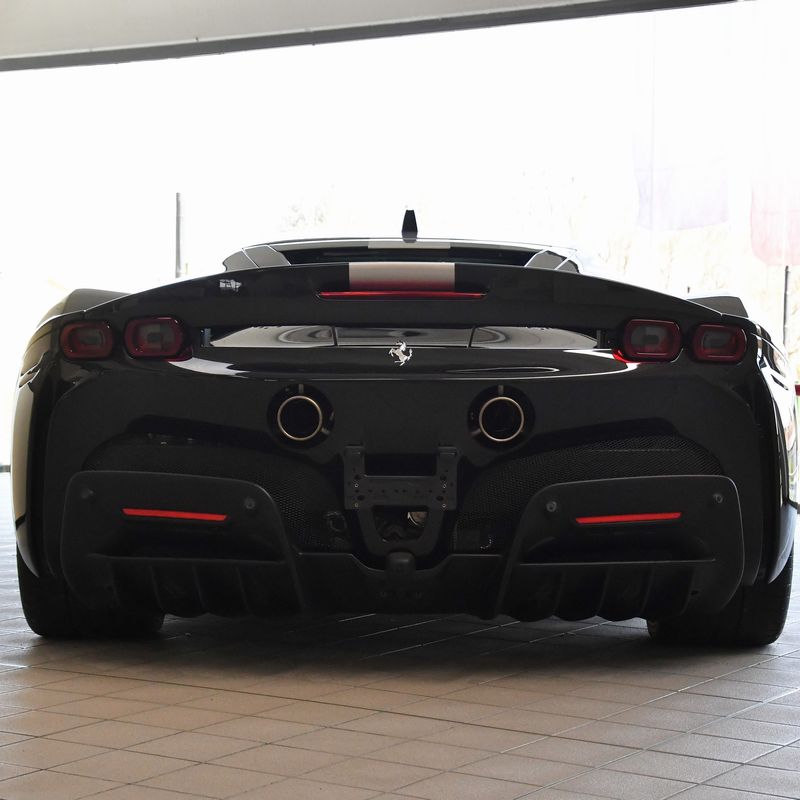 SF90 Stradale Assetto Fiorano (Ferrari)
