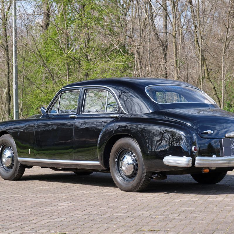 6C 2500 Sport (Pinin Farina)