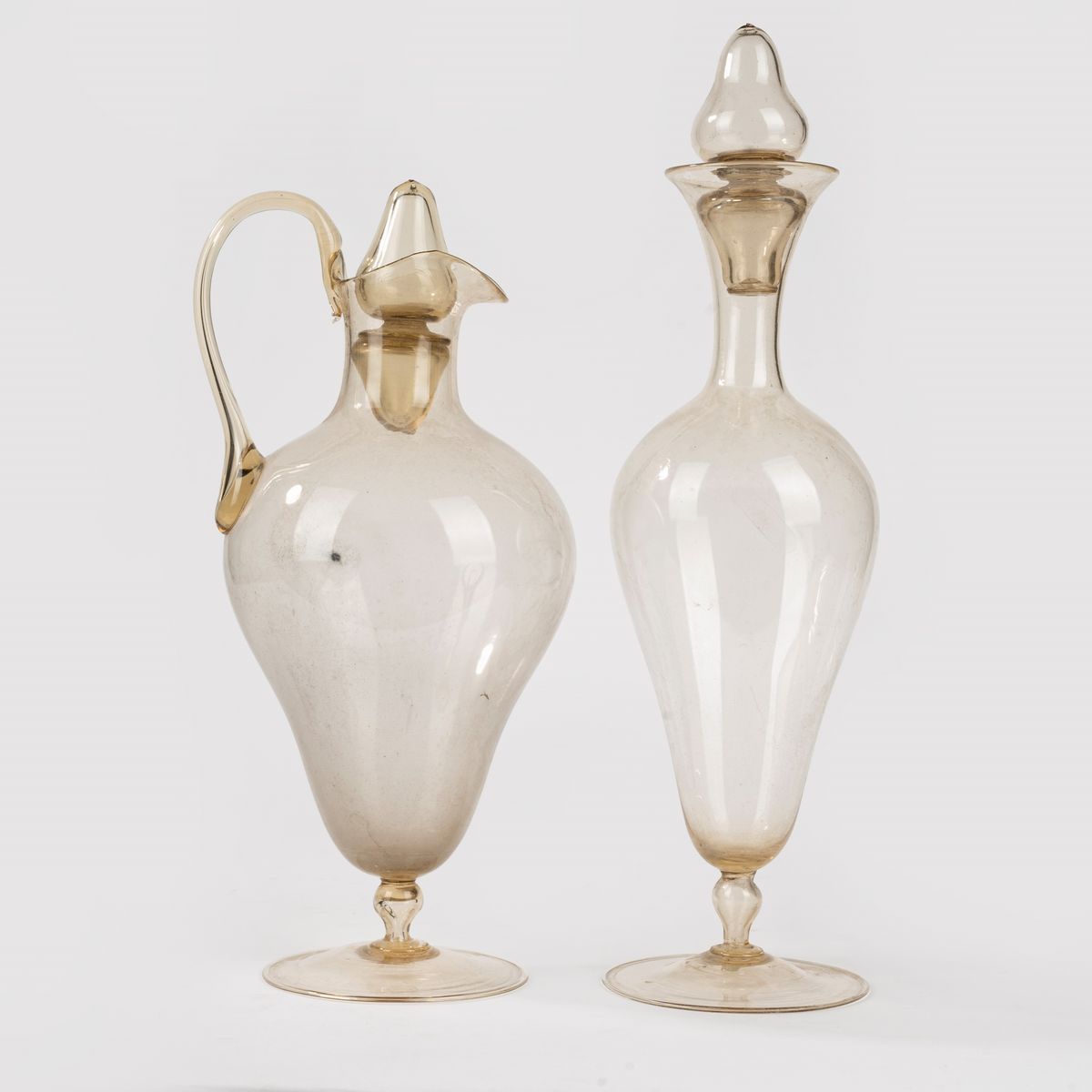 Servizio in Vetro di Murano Composto Da: una Caraffa, una Bottiglia e Quaranta Bicchieri, 1930/40