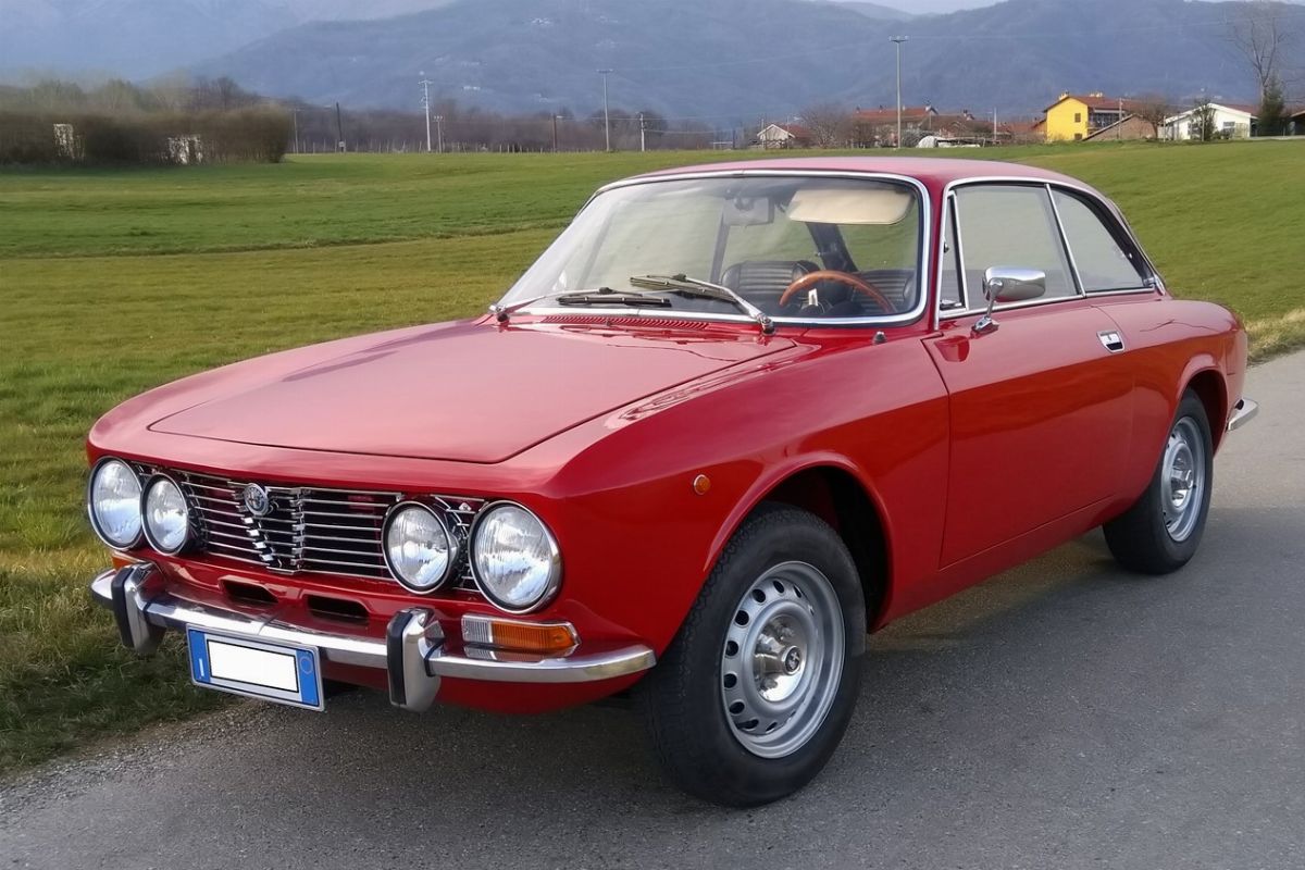 Alfa romeo gt 2000 quadrifoglio verde best sale