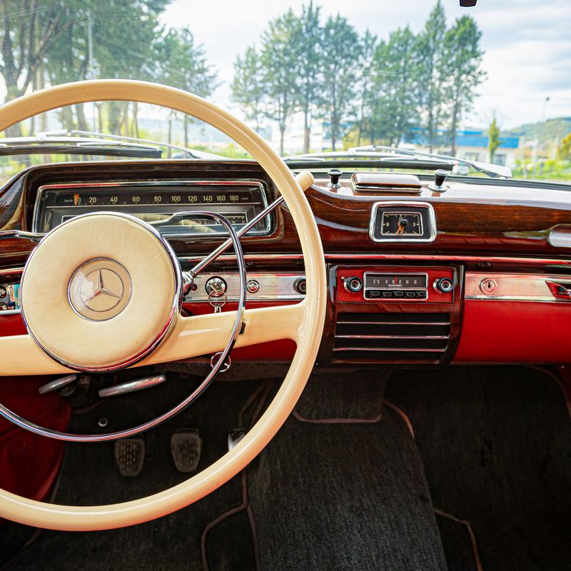 220 SE Coupé (Mercedes-Benz)