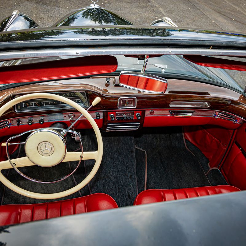 220 SE Coupé (Mercedes-Benz)