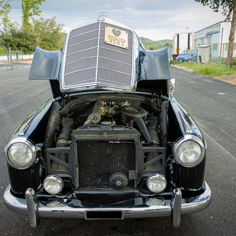220 SE Coupé (Mercedes-Benz)