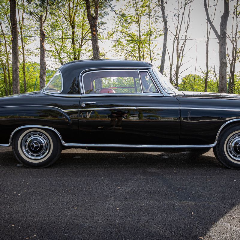 220 SE Coupé (Mercedes-Benz)