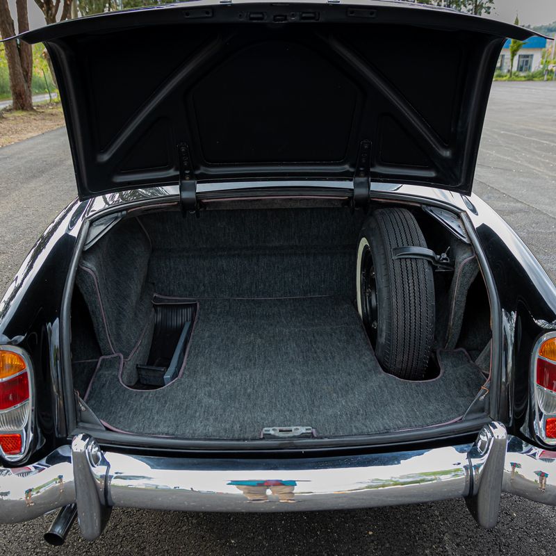 220 SE Coupé (Mercedes-Benz)