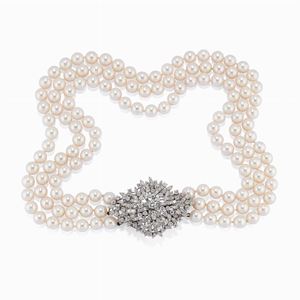  - Collana in perle e diamanti