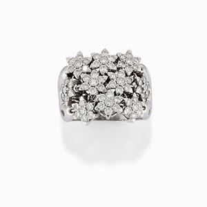  - Anello con diamanti
