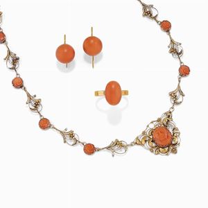 Lot of coral and gold