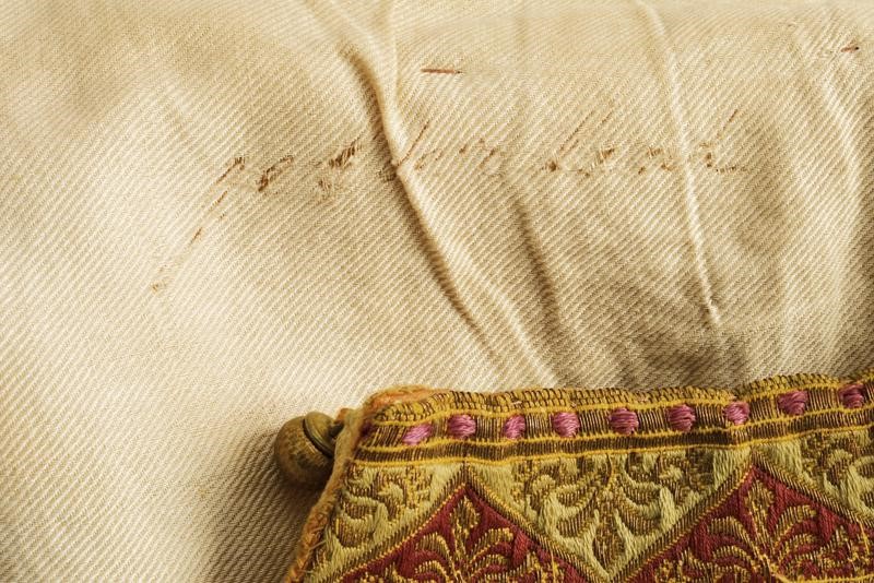 Cappa da Araldo con le Armi del Brabante e della Fiandra.