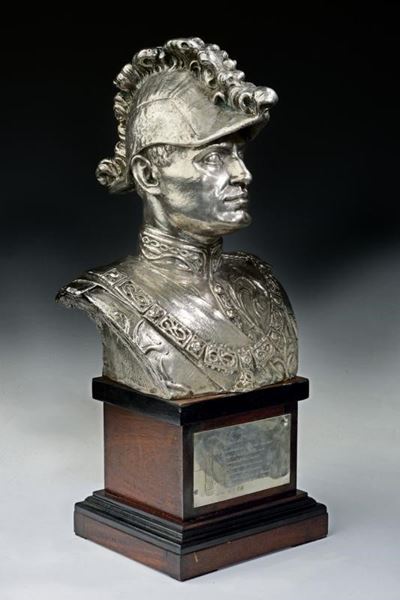 Busto in Argento di Mussolini