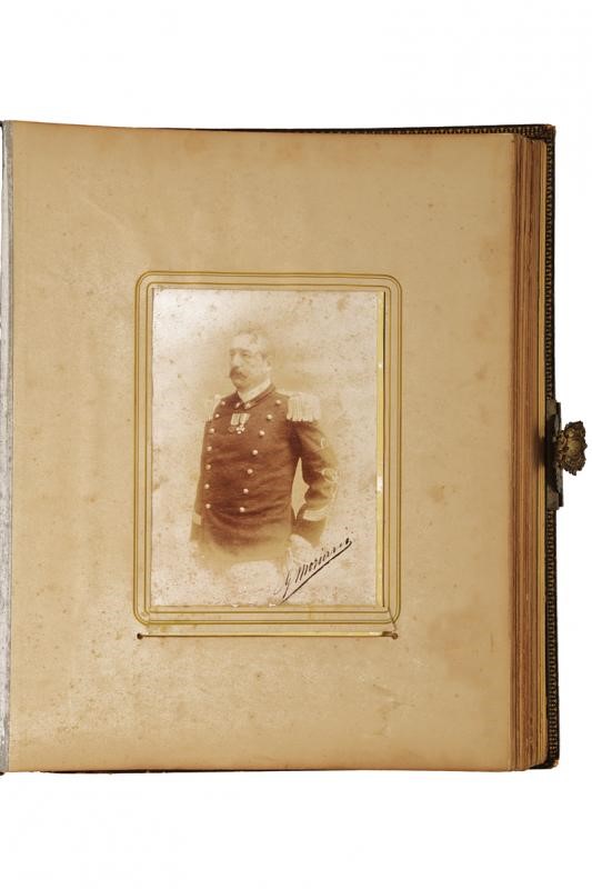 Grande Album con Foto Militari Dono al Colonnello Parvopassu