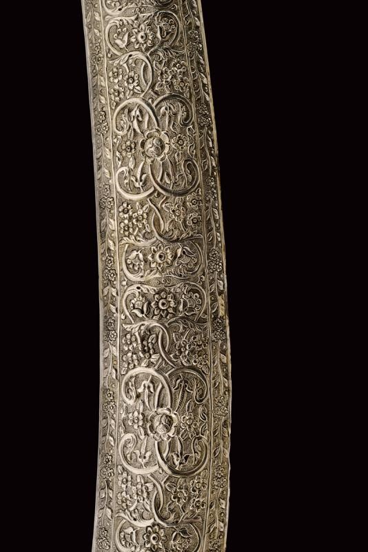 Pala con fornimenti in argento e decorazioni a pietre, tecnica Impero Ottomano, XIX Secolo