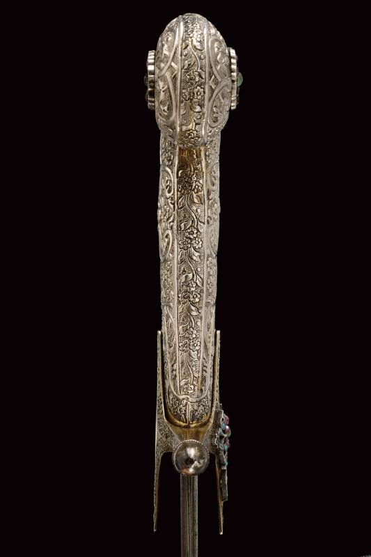 Pala con fornimenti in argento e decorazioni a pietre, tecnica Impero Ottomano, XIX Secolo