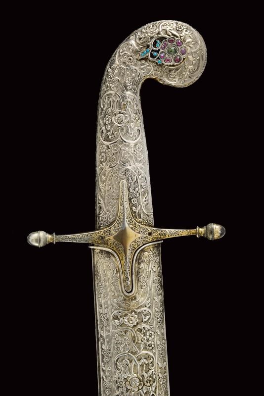 Pala con fornimenti in argento e decorazioni a pietre, tecnica Impero Ottomano, XIX Secolo