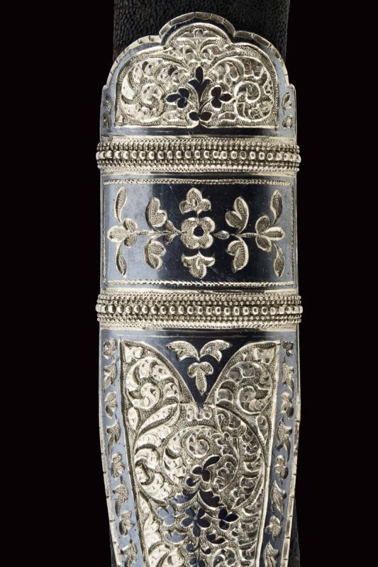 Shasqua, lama curva in damasco con montatura in argento, 1875