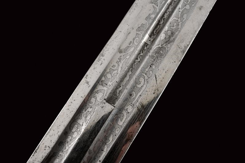 Kindjal caucasico con fornimenti in argento, circa 1900
