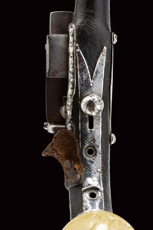 Pistola a pietra focaia da cosacco, Caucaso, metà XIX secolo