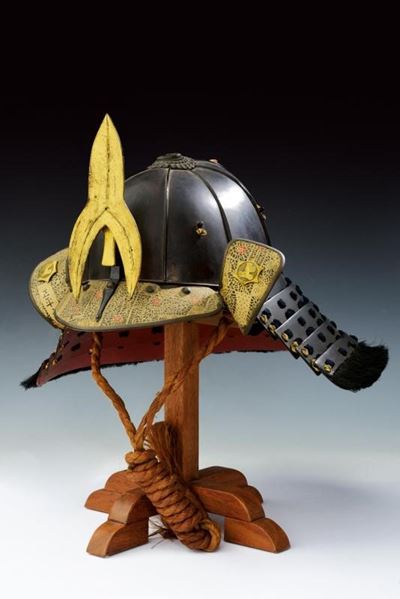 Suji-kabuto a otto ken, Giappone, Periodo Edo, altezza 23 cm