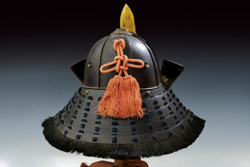 Suji-kabuto a otto ken, Giappone, Periodo Edo, altezza 23 cm