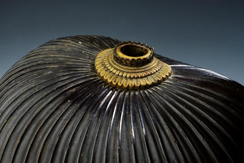 Suji-kabuto a sessantadue lame, Giappone, Periodo Edo (1603-1867)