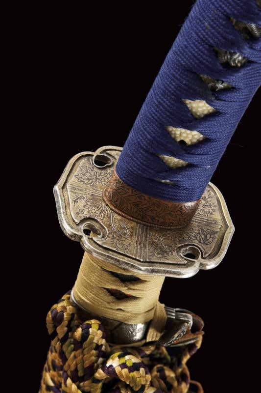 Tachi, Giappone, Fine del XVI Secolo, lunghezza 92 cm, koshirae tachi del XIX secolo