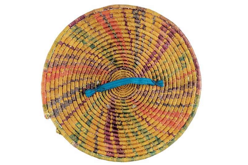Scudo, Tibet, metà del XIX secolo, diametro 47 cm, legno e ferro