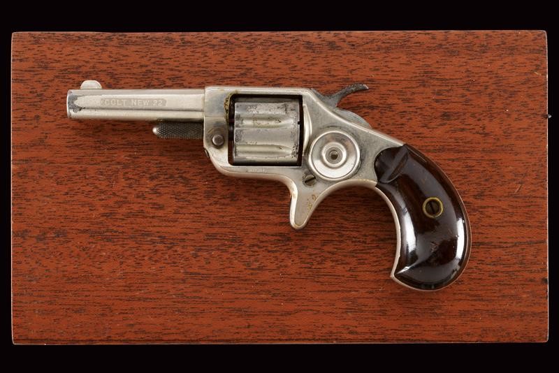 Colt, Revolver New Line 22 cal. 22 con cassetta in legno
