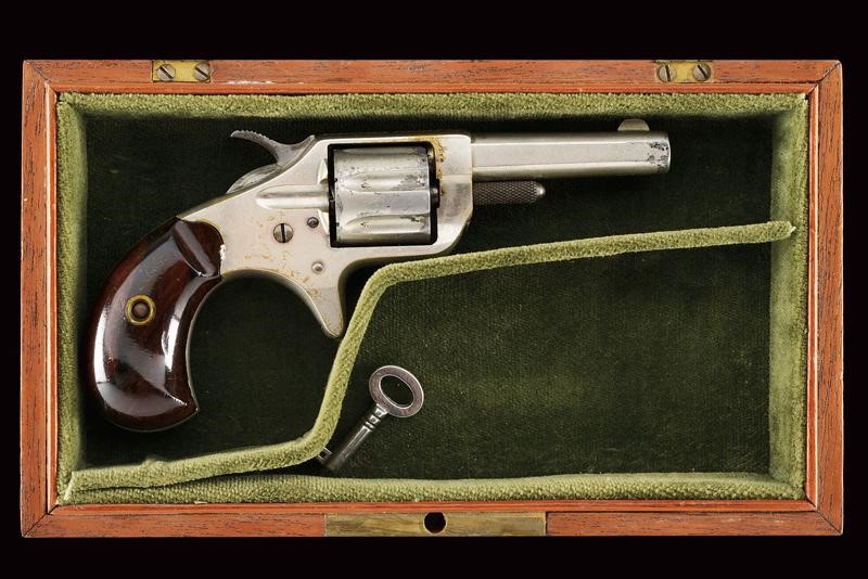 Colt, Revolver New Line 22 cal. 22 con cassetta in legno