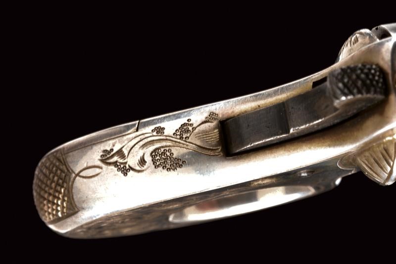 James Reid, Revolver Knuckle-Duster calibro 32 'My Friend', metallo argentato, terzo quarto del X...