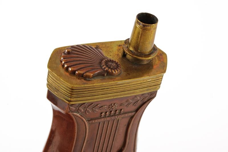 Lotto di quattro fiasche decorative in rame e ottone, Francia XIX Secolo