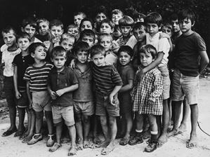 Untitled (Naples, orphans)