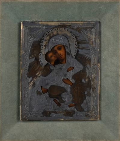 Icona con Riza in Argento Raffigurante Madonna con Bambino, Secolo XIX