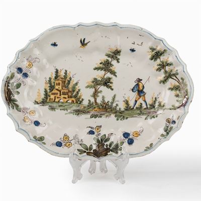 Piatto in Maiolica Decoro a "ponticelli", Bassano Secolo XVIII