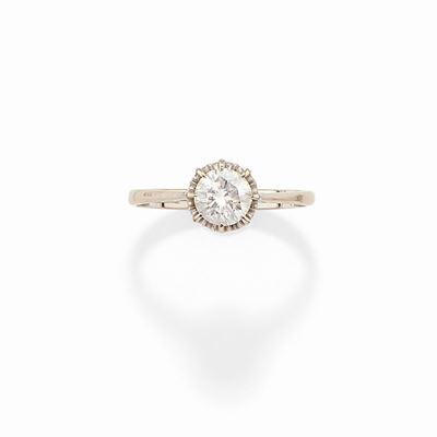 Anello con diamante di ct 0,70 in oro bianco 18k