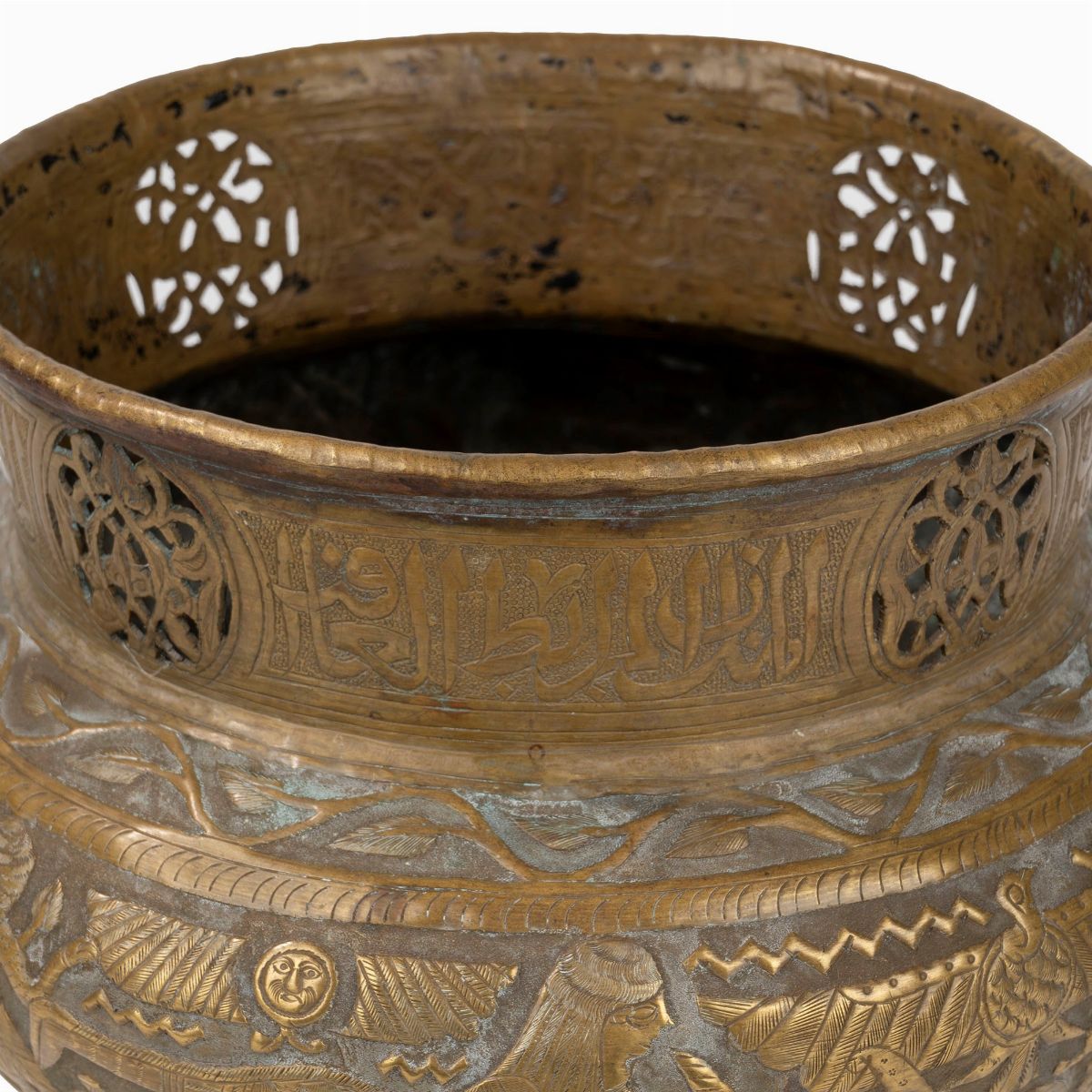 Vaso in Rame Sbalzato, Egitto, Inizi Secolo XX