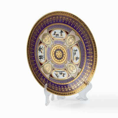 Piatto in Porcellana Policroma e Oro, Vienna, Fine Secolo XVIII-inizi Secolo XIX