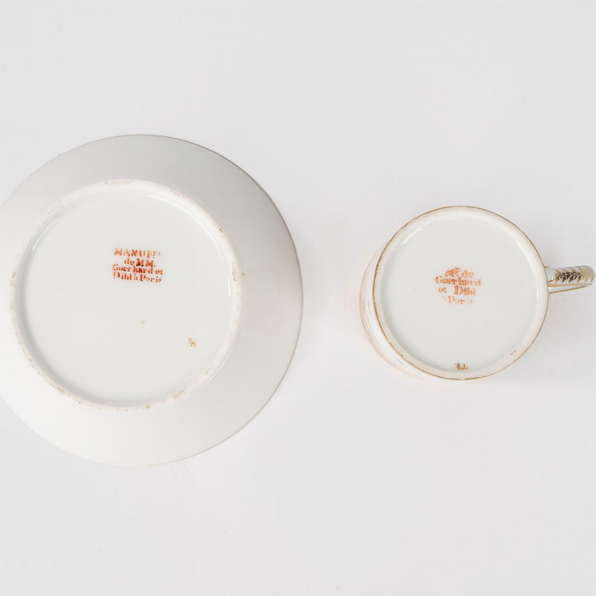 Tazza e Sottotazza in Porcellana Policroma e Oro con Decorazione a Grottesche, Parigi, Secolo XVI...