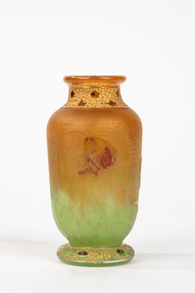 Piccolo Vaso in Vetro Arancio e Verde Inciso All’acido con Tulipani, Inizi Secolo XX